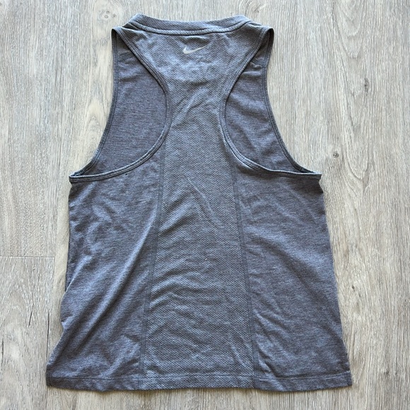 Nike running tank. Size small. Gray with white print logo - Picture 3 of 3